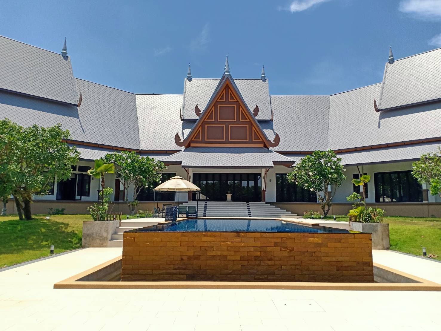 Modern Villa Howard อาคารสูง 2 ชั้น จังหวัดเชียงใหม่